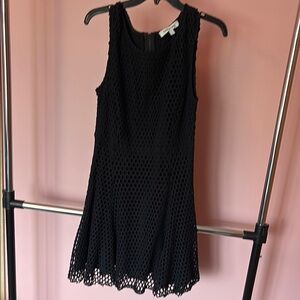 Black Sleeveless Dress L Elizabeth and James